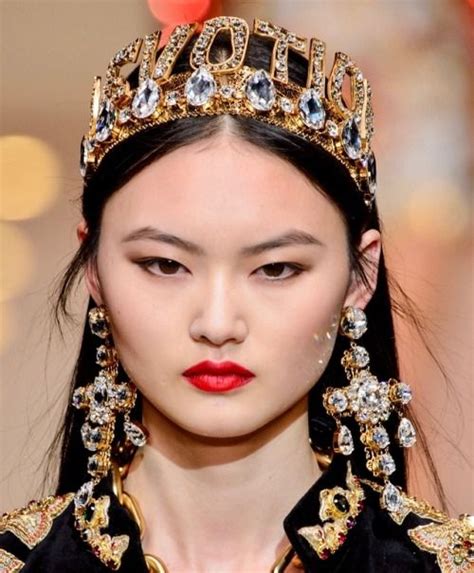 dolce gabbana fall 2018|dolce and gabbana crown.